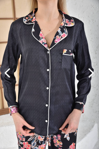 Satijn Pyjamaset- Nachtkleding Zwart Bloemen Print