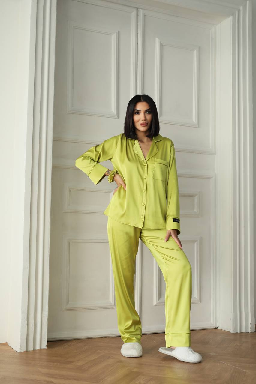 Elegante satijnen pyjamaset voor dames - luxe satijnen nachtkleding