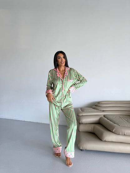 Fluwelen- Pyjamaset- Nachtkleding-Gestreept